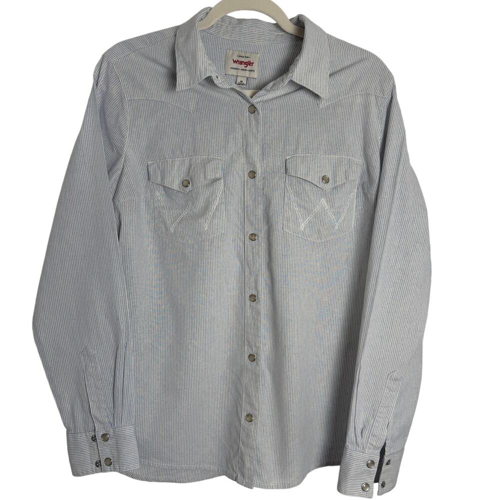 Wrangler Baby Blue & White Pin Stripe Pearl snap Button Down Shirt